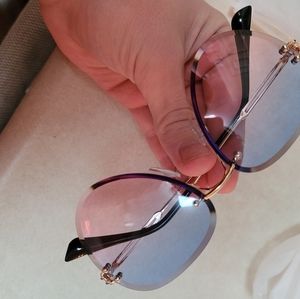 Super cute candy pink and blue fade sunglasses